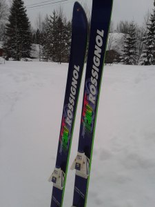 Uråldriga skidor